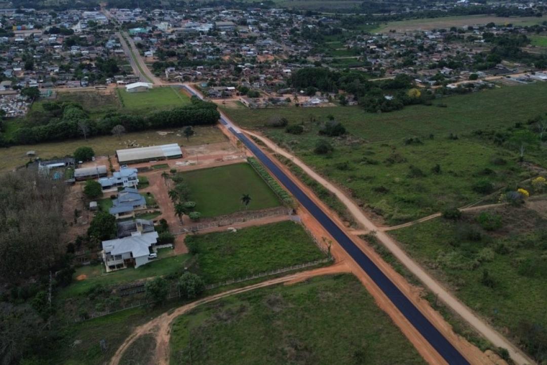 Programa Poeira Zero amplia pavimentação e fortalece integração entre bairros de Nova Monte Verde